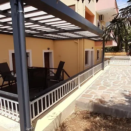 Savvas Apartment
