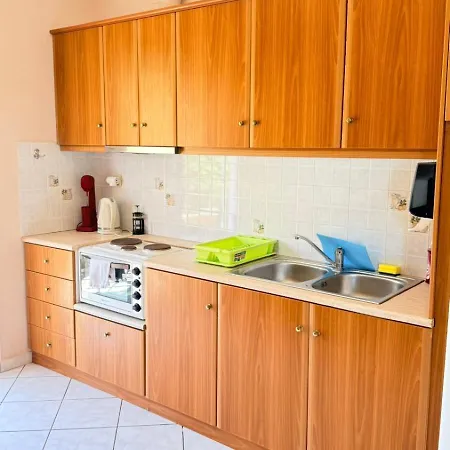 Savvas Appartamento Plitra
